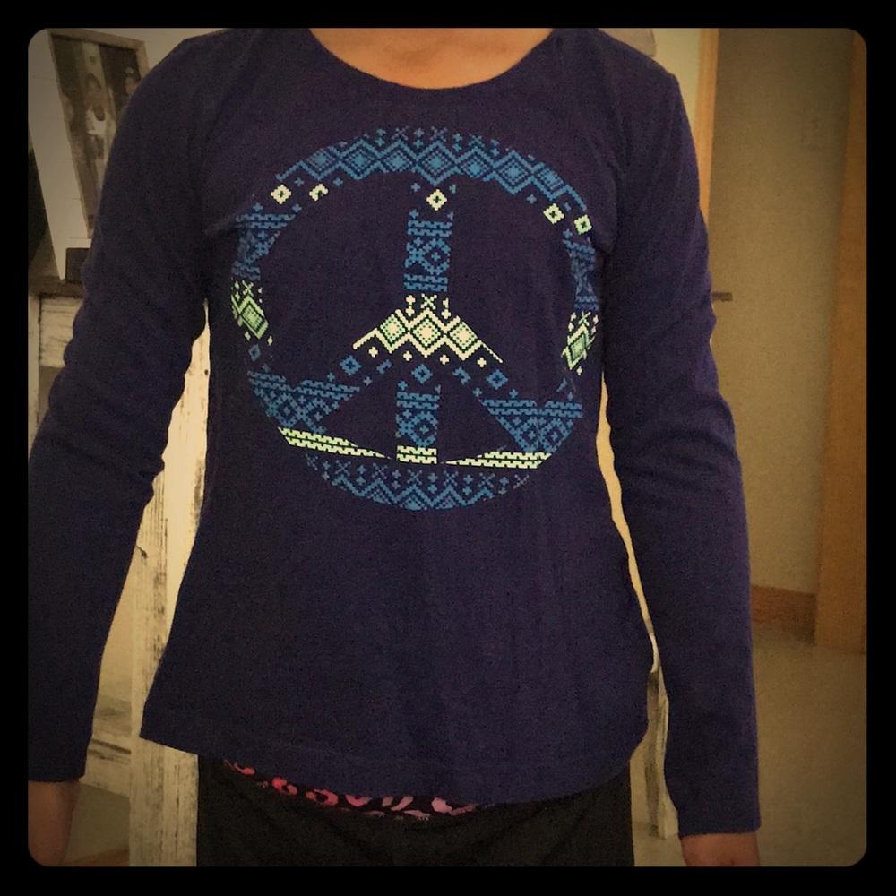 Girls’ dark blue long sleeve.